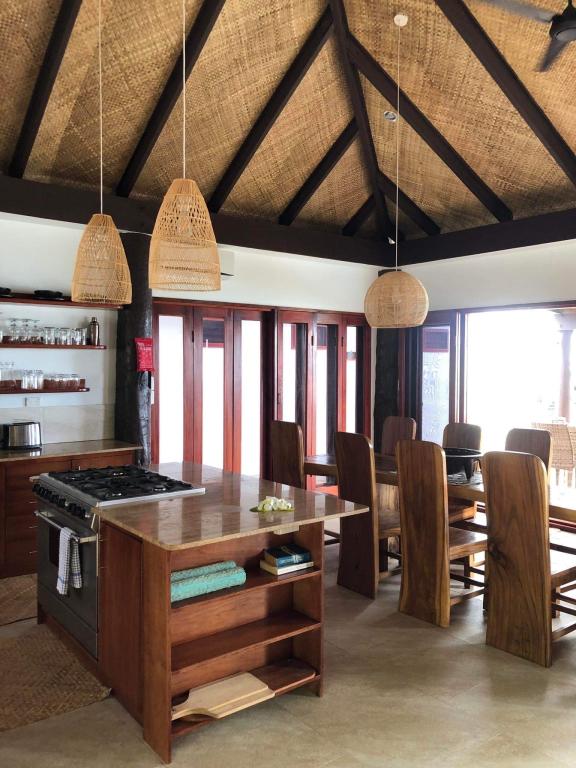 Oceanfront Fijian Villa SouthPacificRealEstate